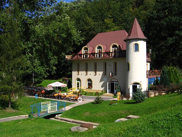 Pałacyk nad Zalewem
